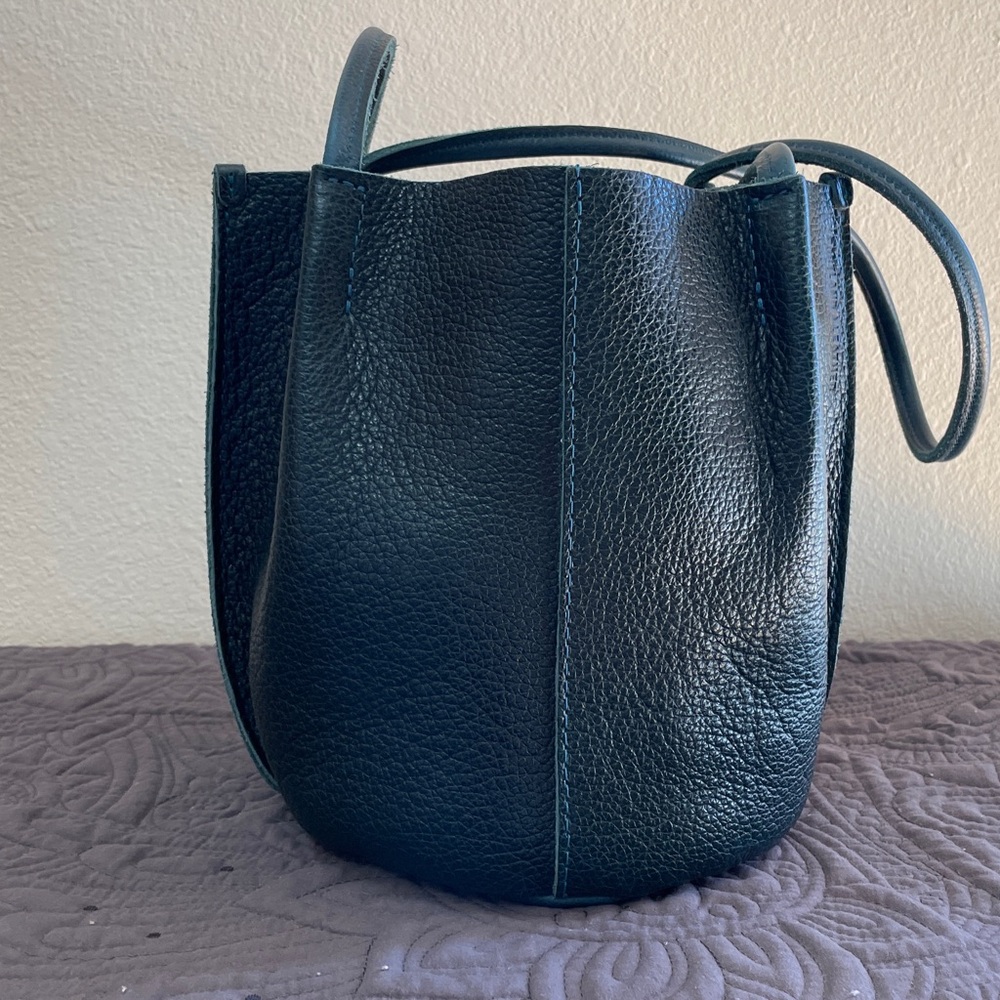 Portland Leather Devan
